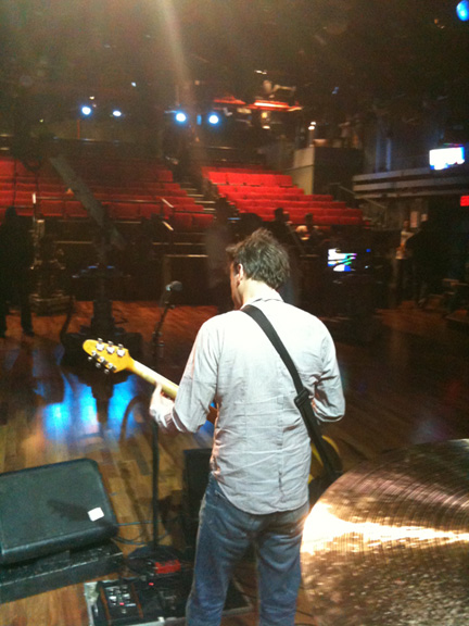 100921-mac-fallon Mac during soundcheck for Jimmy Fallon